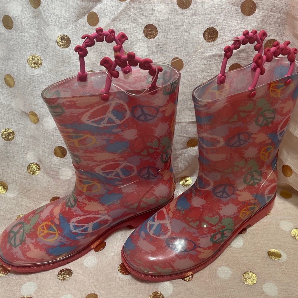 Girl rain boots size 5